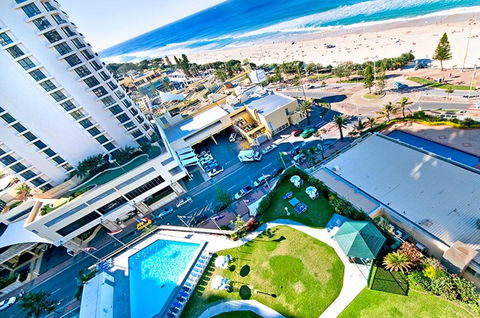 Surfers International Apartments - Accommodation Sunshine Coast 41