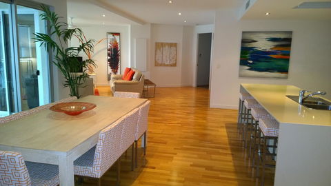 Coral Cove Apartments - Accommodation Sunshine Coast 4