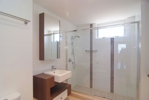 Coral Cove Apartments - Accommodation Sunshine Coast 10