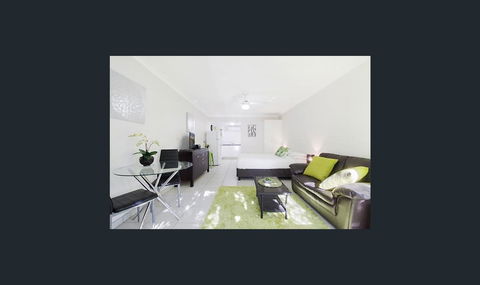 Bay Of Palms - Accommodation Sunshine Coast 28