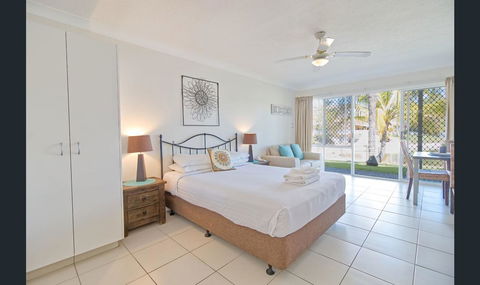 Bay Of Palms - Accommodation Sunshine Coast 6