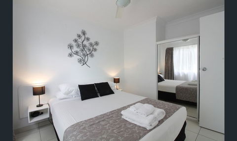 Bay Of Palms - Accommodation Sunshine Coast 7
