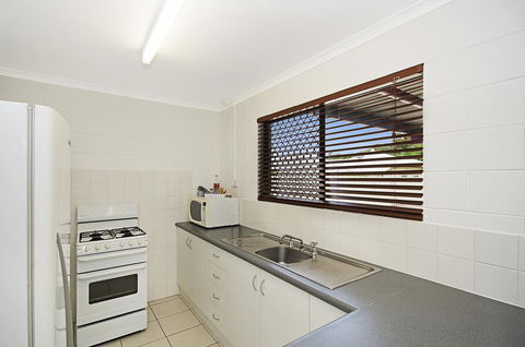Townsville Holiday Apartments - Accommodation Sunshine Coast 17