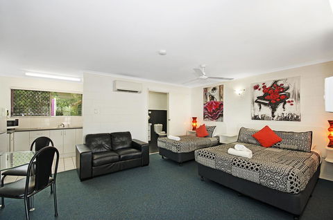 Townsville Holiday Apartments - Accommodation Sunshine Coast 23