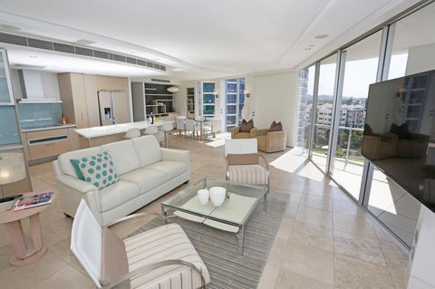 Oceans Mooloolaba - Accommodation Sunshine Coast 5