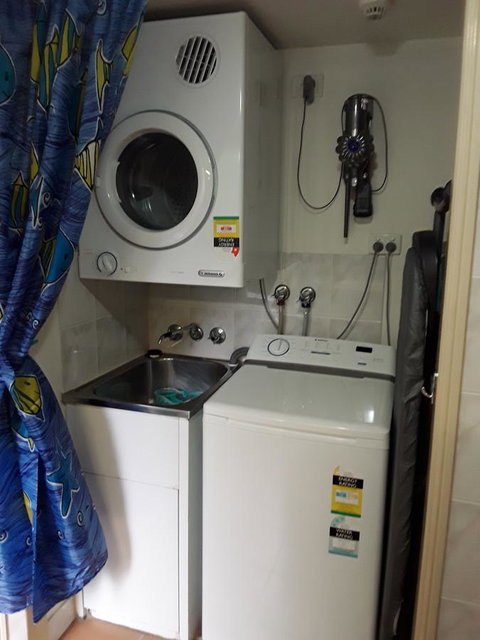 Jackies Holiday Apartment - Accommodation Sunshine Coast 15