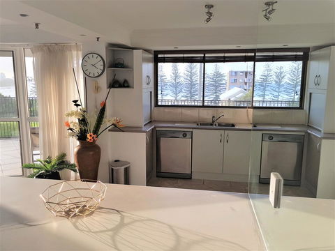 Gemini Court Holiday Apartments - Accommodation Sunshine Coast 34
