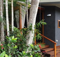 Forest Lodge Little Villa - Accommodation Sunshine Coast