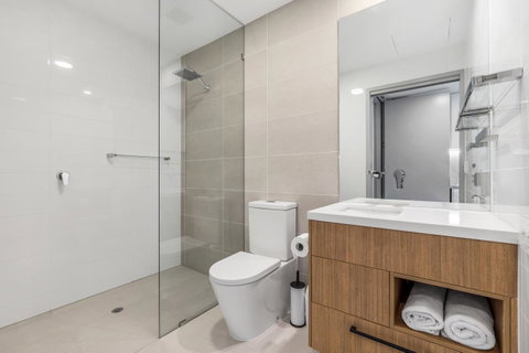 Essence Suites Taringa - Accommodation Sunshine Coast 10