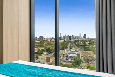 Essence Suites Taringa - Accommodation Sunshine Coast 17