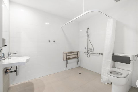 Essence Suites Taringa - Accommodation Sunshine Coast 20