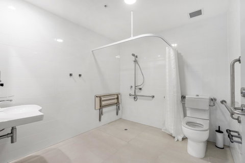 Essence Suites Taringa - Accommodation Sunshine Coast 13