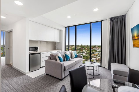 Essence Suites Taringa - Accommodation Sunshine Coast 3