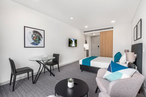 Essence Suites Taringa - Accommodation Sunshine Coast 24