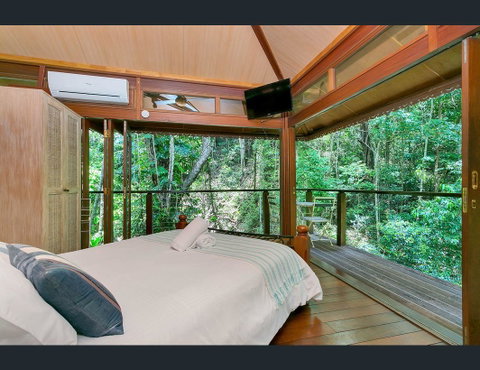 Cairns Rainforest Retreat - Accommodation Sunshine Coast 9