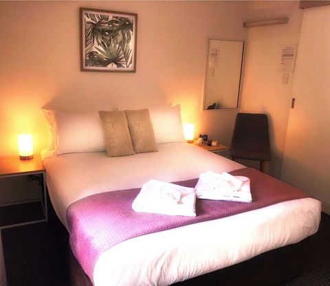Aabon Apartments & Motel - Accommodation Sunshine Coast 0