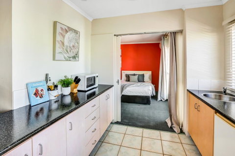 Coral Tree Inn - Accommodation Sunshine Coast 27