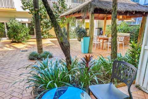 Coral Tree Inn - Accommodation Sunshine Coast 10