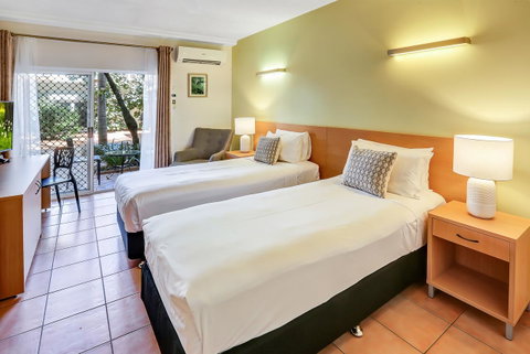 Coral Tree Inn - Accommodation Sunshine Coast 11
