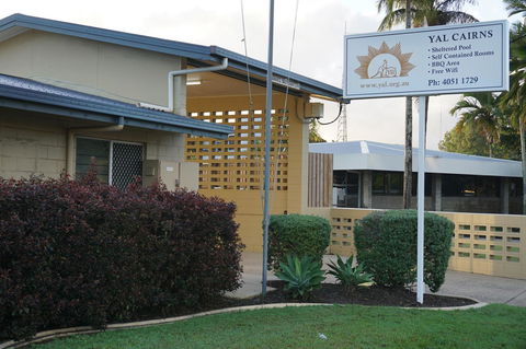 YAL Cairns - A Motel That Makes A Difference - Accommodation Sunshine Coast 37