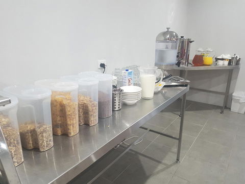 YAL Cairns - A Motel That Makes A Difference - Accommodation Sunshine Coast 16