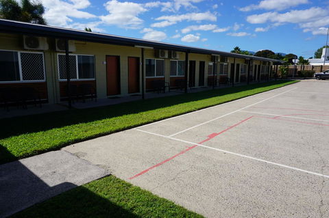 YAL Cairns - A Motel That Makes A Difference - Accommodation Sunshine Coast 41