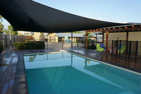 YAL Cairns - A Motel That Makes A Difference - Accommodation Sunshine Coast 28