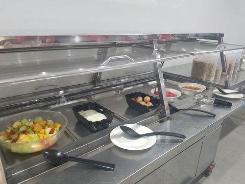 YAL Cairns - A Motel That Makes A Difference - Accommodation Sunshine Coast 12