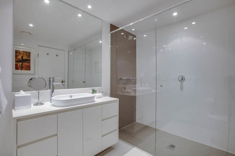 Hilton Surfers Paradise Residences - Accommodation Sunshine Coast 32