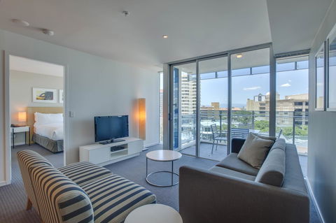 Hilton Surfers Paradise Residences - Accommodation Sunshine Coast 5