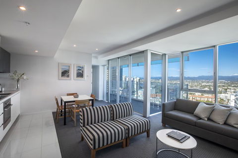 Hilton Surfers Paradise Residences - Accommodation Sunshine Coast 38