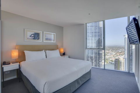Hilton Surfers Paradise Residences - Accommodation Sunshine Coast 3