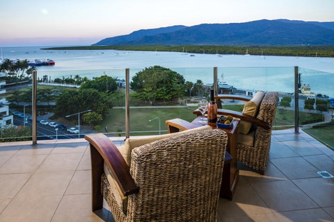 Jack And Newell Holiday Apartments - Accommodation Sunshine Coast 0