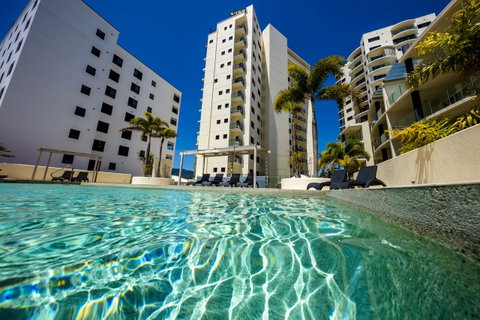 Jack And Newell Holiday Apartments - Accommodation Sunshine Coast 2