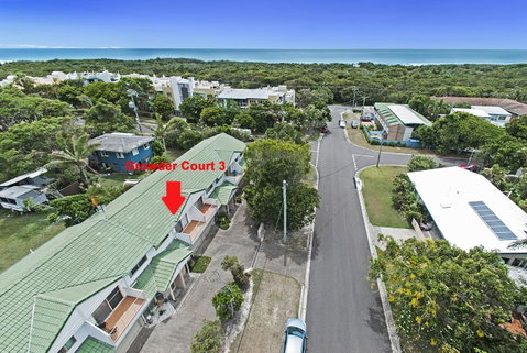 Growder Court 3 - Coolum Beach QLD - Accommodation Sunshine Coast 1