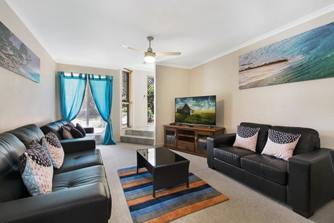 Growder Court 3 - Coolum Beach QLD - Accommodation Sunshine Coast 0