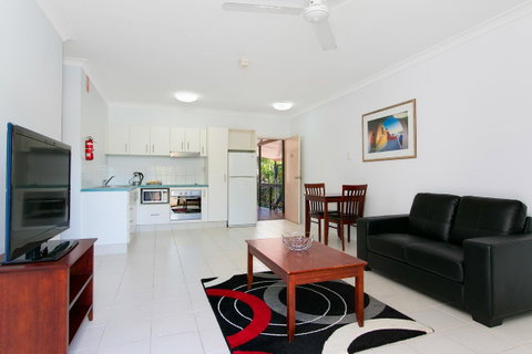Cairns City Palms - Accommodation Sunshine Coast 8