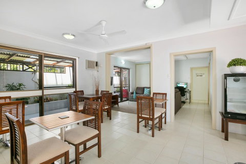 Cairns City Palms - Accommodation Sunshine Coast 7
