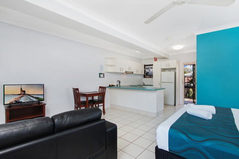 Cairns City Palms - Accommodation Sunshine Coast 12