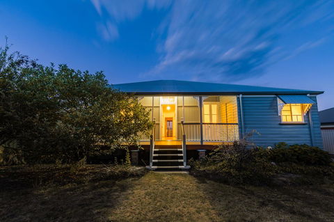 Apple Blossom Cottages - Accommodation Sunshine Coast 0