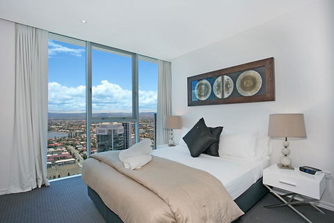Number 1 H Residences - WiFi, Parking & More By Gold Coast Holidays - Accommodation Sunshine Coast 5