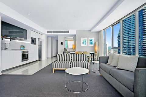 Number 1 H Residences - WiFi, Parking & More By Gold Coast Holidays - Accommodation Sunshine Coast 33
