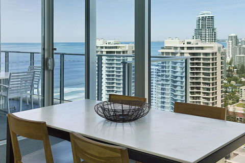 Number 1 H Residences - WiFi, Parking & More By Gold Coast Holidays - Accommodation Sunshine Coast 17