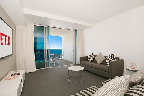 Number 1 H Residences - WiFi, Parking & More By Gold Coast Holidays - Accommodation Sunshine Coast 0