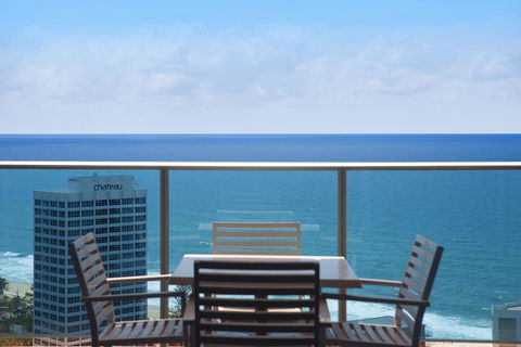 Number 1 H Residences - WiFi, Parking & More By Gold Coast Holidays - Accommodation Sunshine Coast 27