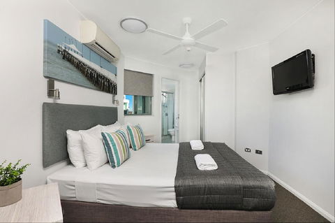 Malibu Apartments - Accommodation Sunshine Coast 8
