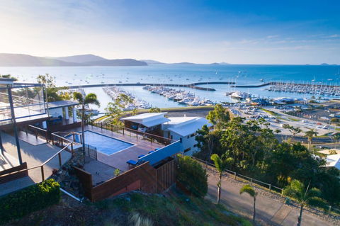 Nautilus On The Hill - Airlie Beach - Accommodation Sunshine Coast 0