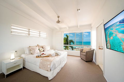 Nautilus On The Hill - Airlie Beach - Accommodation Sunshine Coast 3