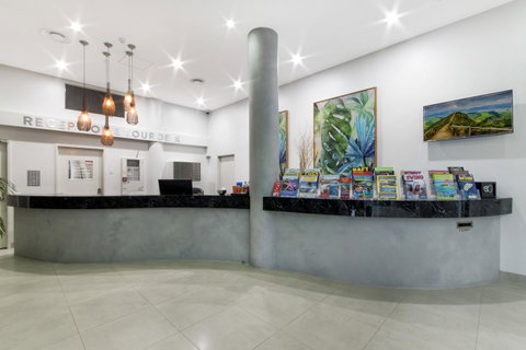 Sunshine Tower Hotel - Accommodation Sunshine Coast 24