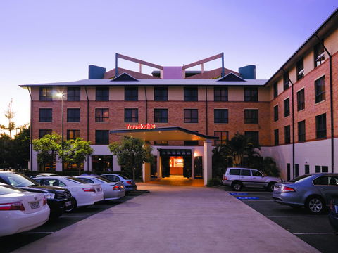 Mercure Brisbane Garden City - Accommodation Sunshine Coast 17